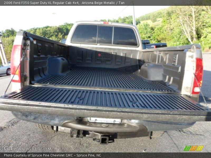 Arizona Beige Metallic / Tan 2006 Ford F350 Super Duty XL Regular Cab 4x4