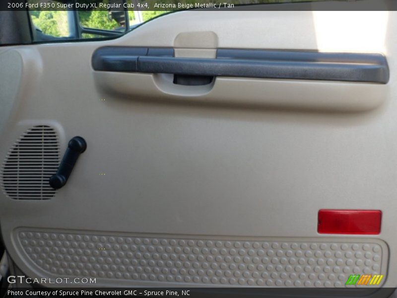 Arizona Beige Metallic / Tan 2006 Ford F350 Super Duty XL Regular Cab 4x4