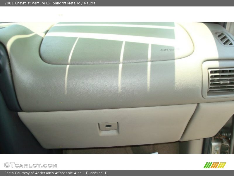 Sandrift Metallic / Neutral 2001 Chevrolet Venture LS