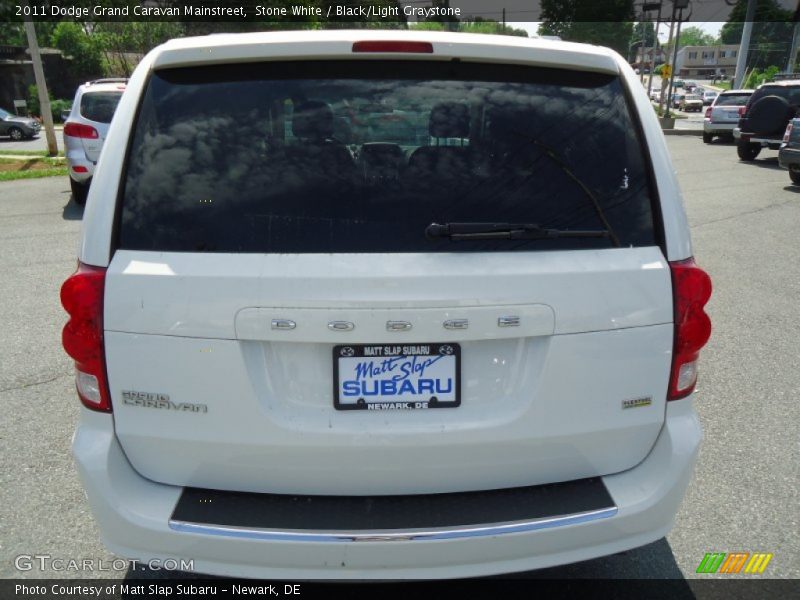 Stone White / Black/Light Graystone 2011 Dodge Grand Caravan Mainstreet