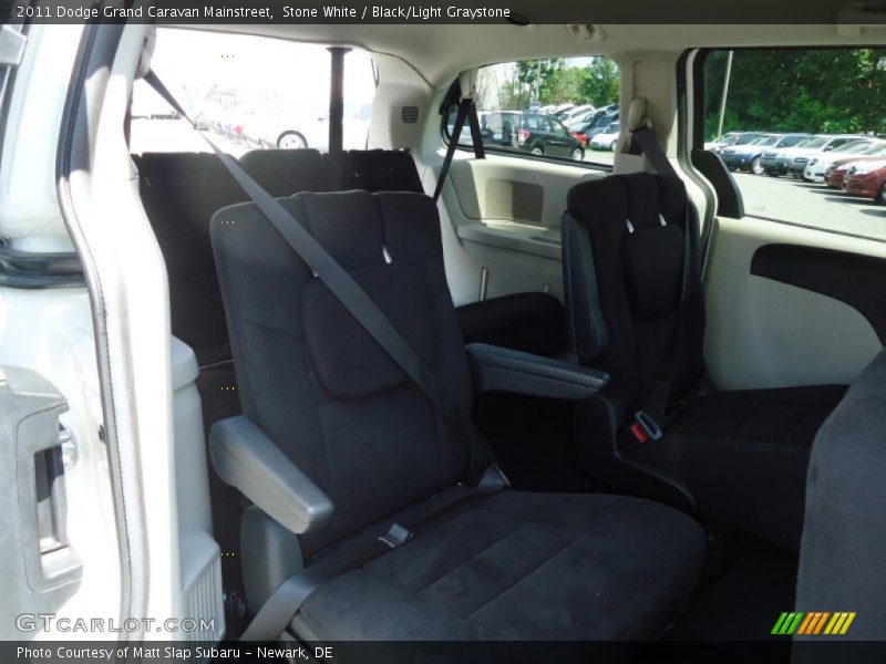 Stone White / Black/Light Graystone 2011 Dodge Grand Caravan Mainstreet