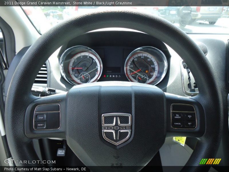 Stone White / Black/Light Graystone 2011 Dodge Grand Caravan Mainstreet