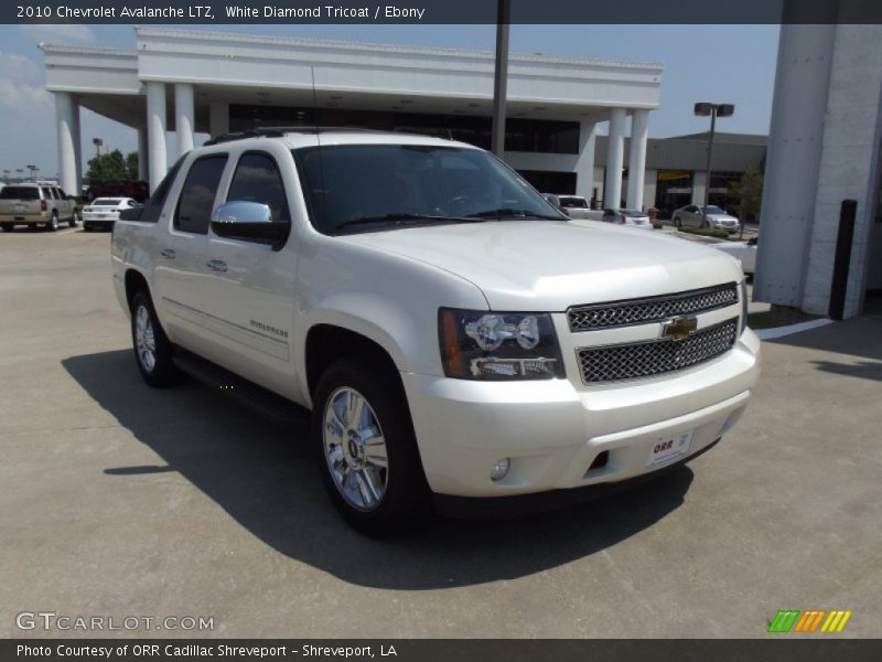 White Diamond Tricoat / Ebony 2010 Chevrolet Avalanche LTZ