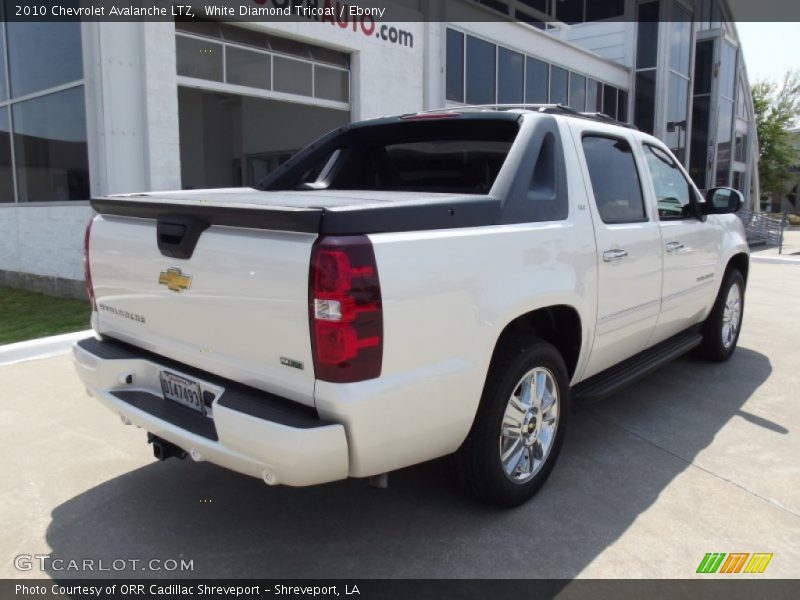 White Diamond Tricoat / Ebony 2010 Chevrolet Avalanche LTZ