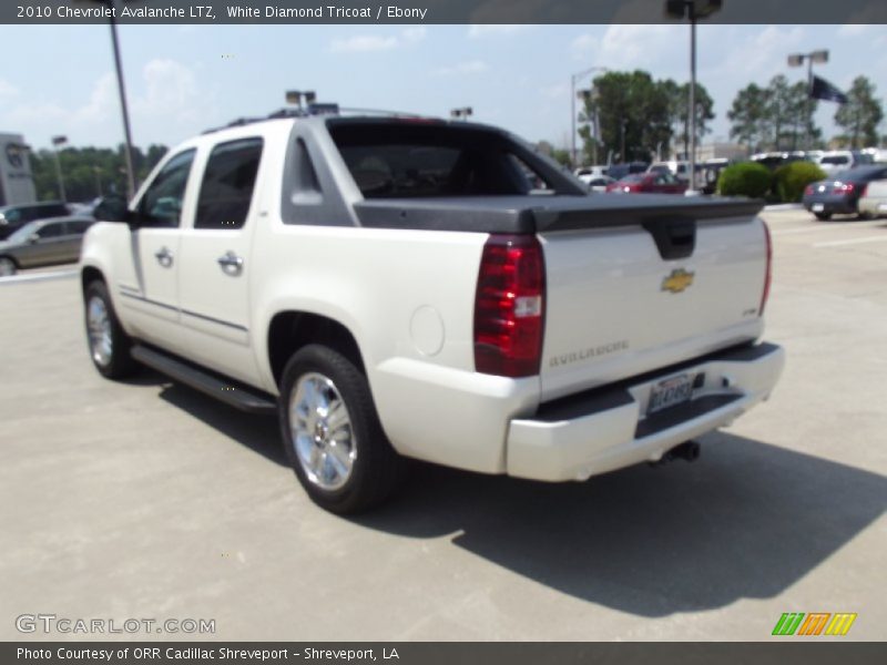 White Diamond Tricoat / Ebony 2010 Chevrolet Avalanche LTZ