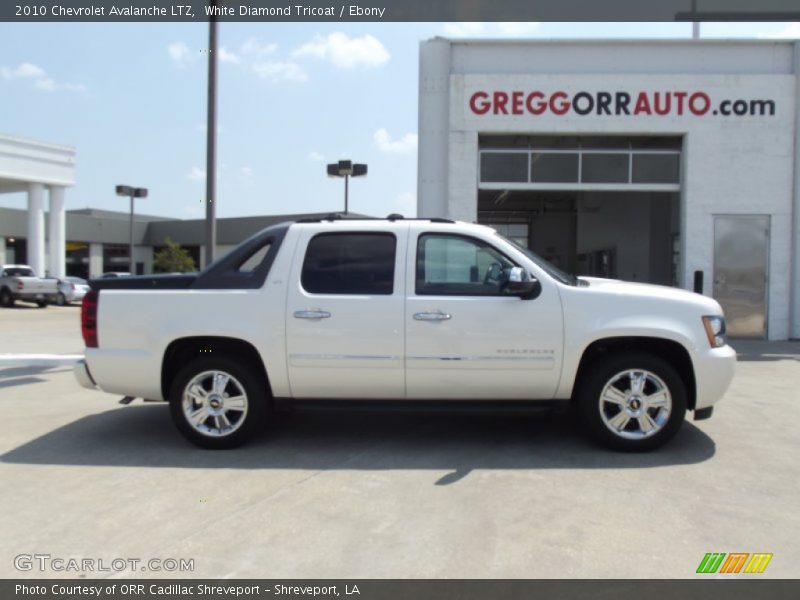 White Diamond Tricoat / Ebony 2010 Chevrolet Avalanche LTZ