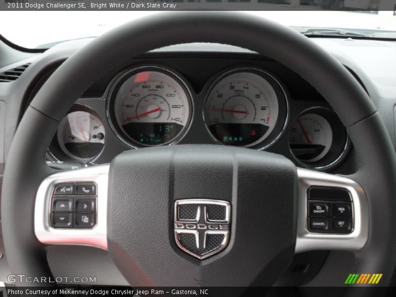 Bright White / Dark Slate Gray 2011 Dodge Challenger SE