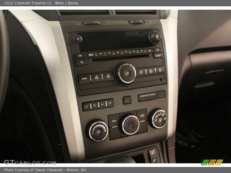 White / Ebony 2012 Chevrolet Traverse LT