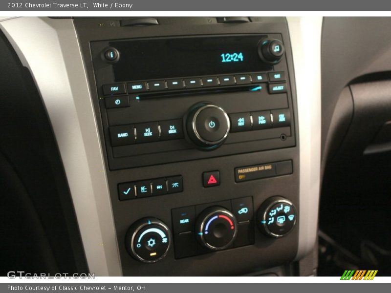 White / Ebony 2012 Chevrolet Traverse LT