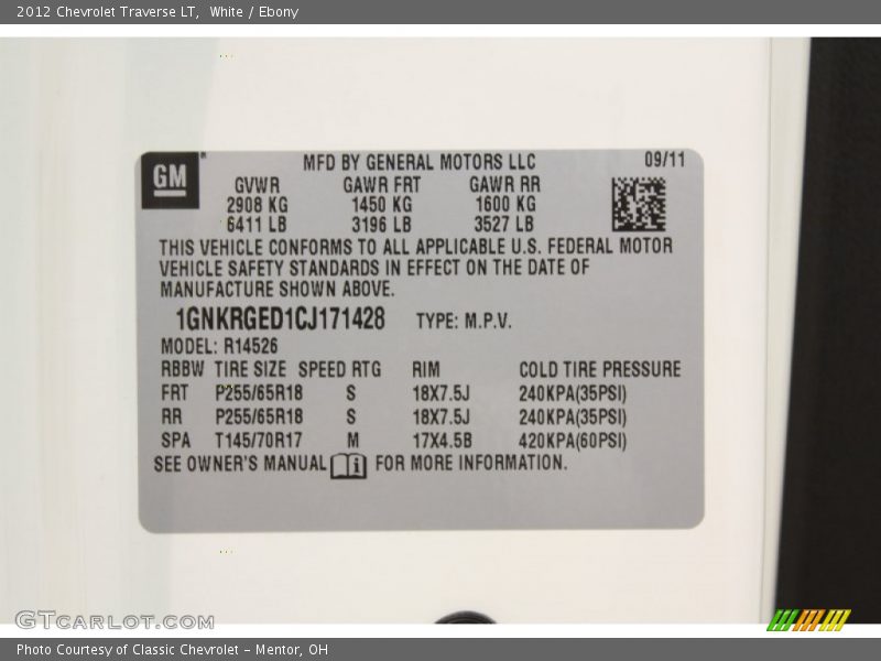 White / Ebony 2012 Chevrolet Traverse LT