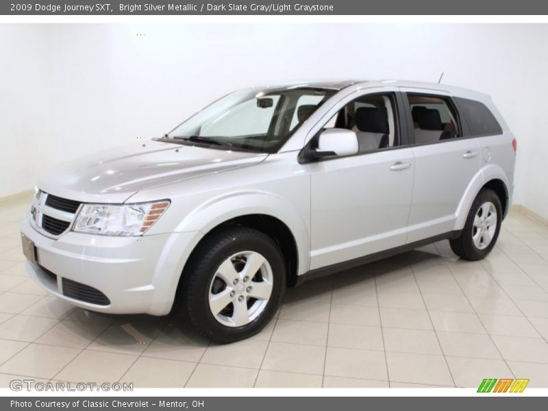Bright Silver Metallic / Dark Slate Gray/Light Graystone 2009 Dodge Journey SXT