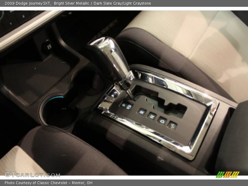 Bright Silver Metallic / Dark Slate Gray/Light Graystone 2009 Dodge Journey SXT