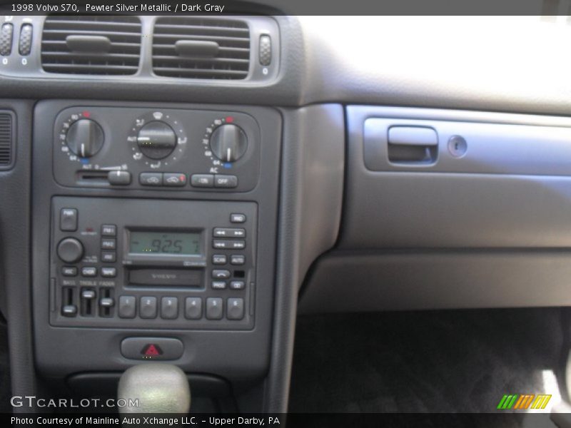 Pewter Silver Metallic / Dark Gray 1998 Volvo S70