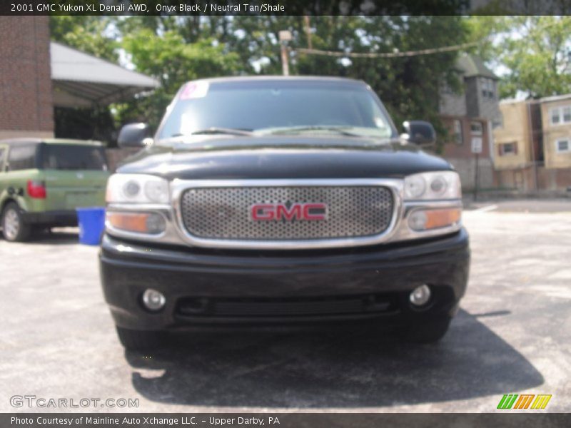 Onyx Black / Neutral Tan/Shale 2001 GMC Yukon XL Denali AWD