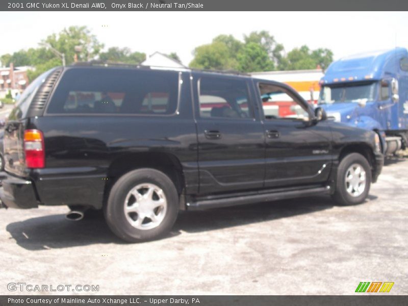 Onyx Black / Neutral Tan/Shale 2001 GMC Yukon XL Denali AWD