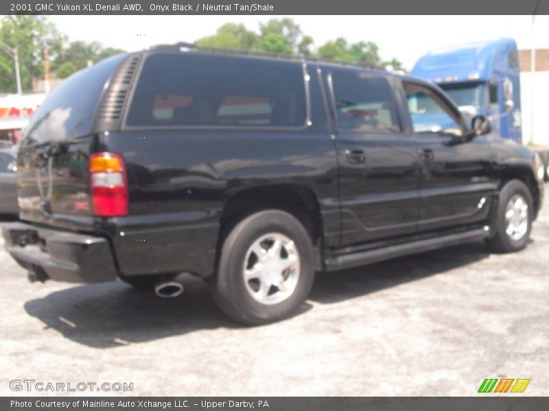 Onyx Black / Neutral Tan/Shale 2001 GMC Yukon XL Denali AWD