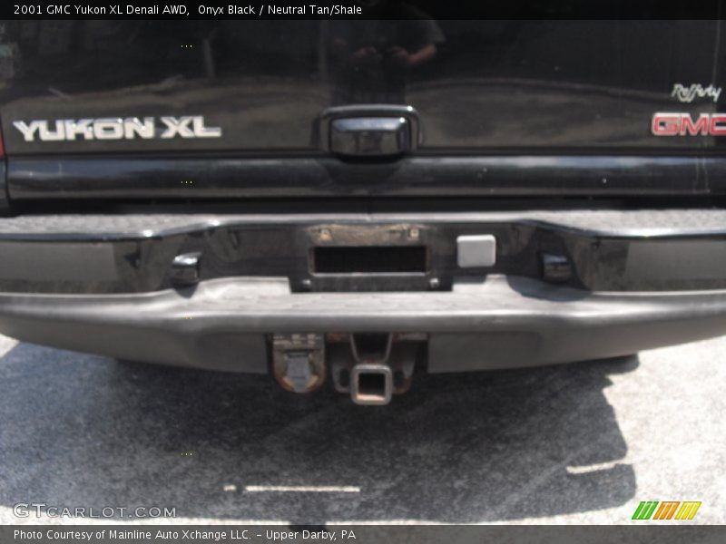 Onyx Black / Neutral Tan/Shale 2001 GMC Yukon XL Denali AWD