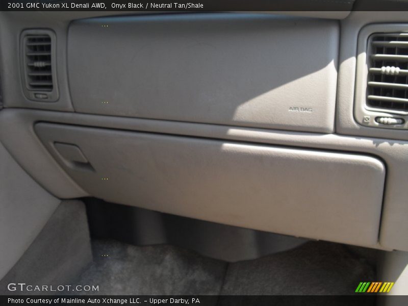 Onyx Black / Neutral Tan/Shale 2001 GMC Yukon XL Denali AWD