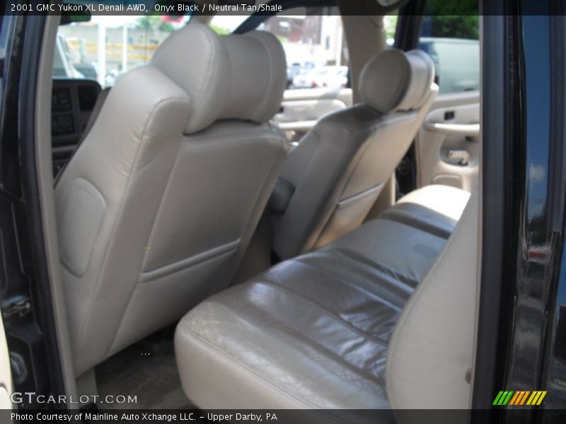 Onyx Black / Neutral Tan/Shale 2001 GMC Yukon XL Denali AWD