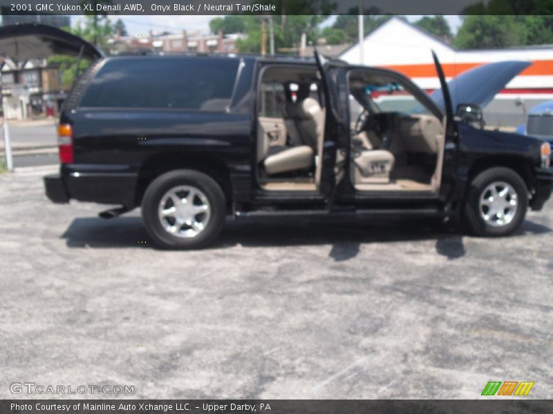 Onyx Black / Neutral Tan/Shale 2001 GMC Yukon XL Denali AWD