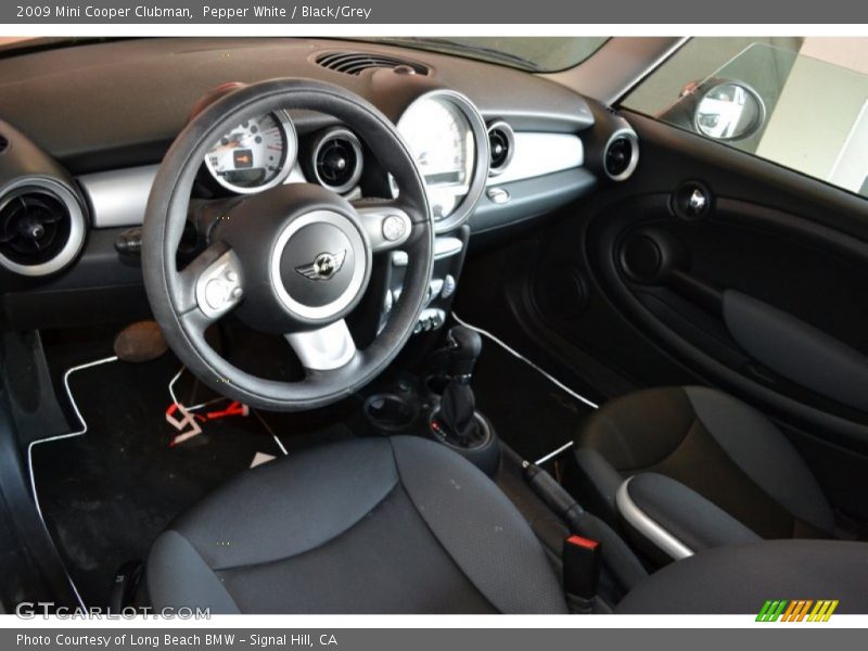 Pepper White / Black/Grey 2009 Mini Cooper Clubman