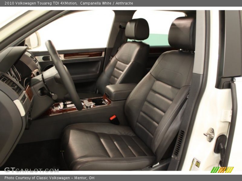 Campanella White / Anthracite 2010 Volkswagen Touareg TDI 4XMotion