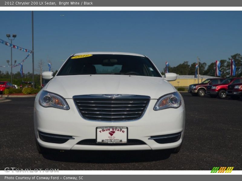 Bright White / Black 2012 Chrysler 200 LX Sedan