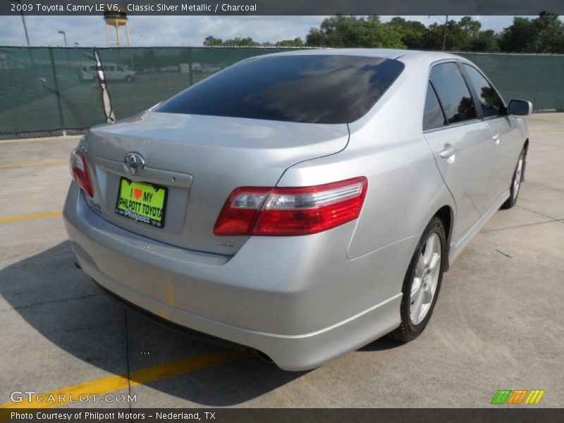 Classic Silver Metallic / Charcoal 2009 Toyota Camry LE V6