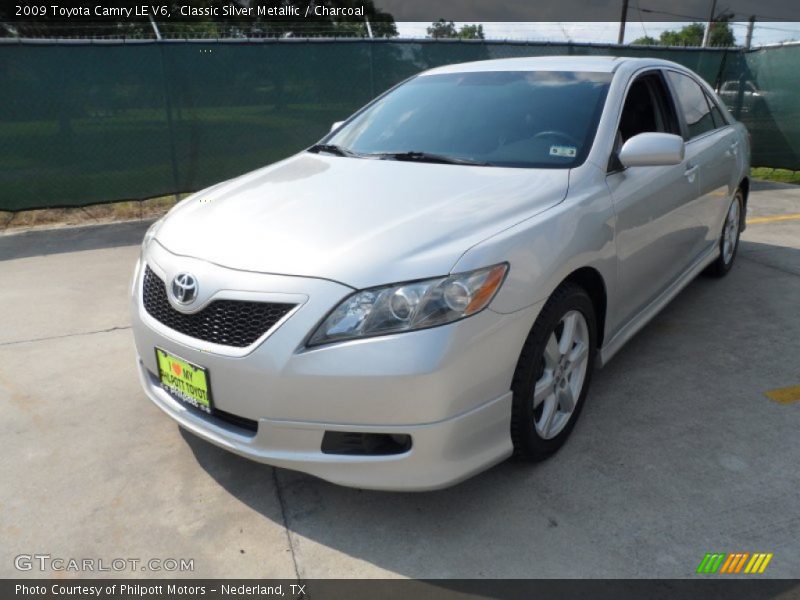 Classic Silver Metallic / Charcoal 2009 Toyota Camry LE V6