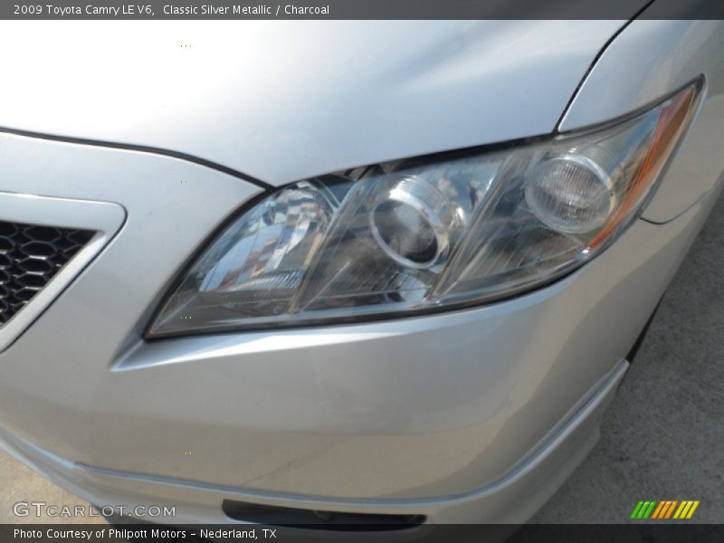Classic Silver Metallic / Charcoal 2009 Toyota Camry LE V6
