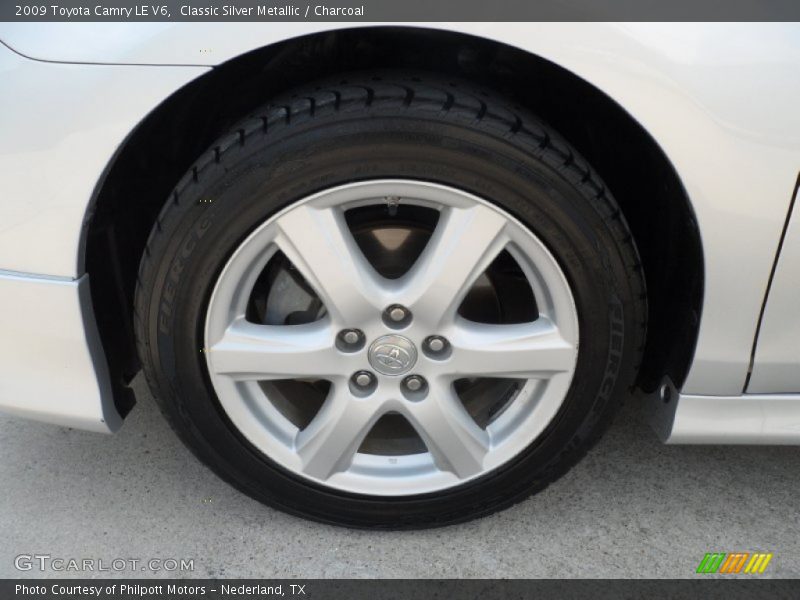 Classic Silver Metallic / Charcoal 2009 Toyota Camry LE V6