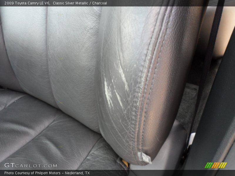 Classic Silver Metallic / Charcoal 2009 Toyota Camry LE V6