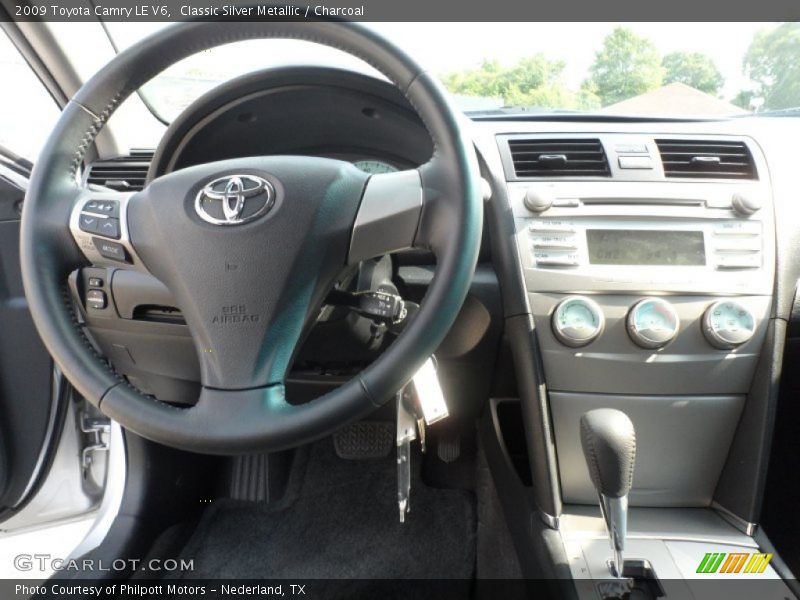 Classic Silver Metallic / Charcoal 2009 Toyota Camry LE V6