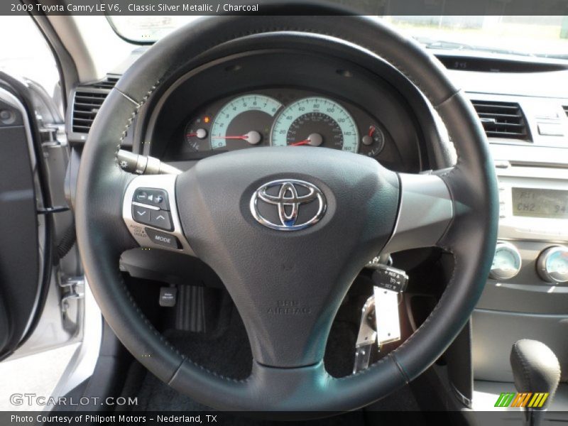 Classic Silver Metallic / Charcoal 2009 Toyota Camry LE V6