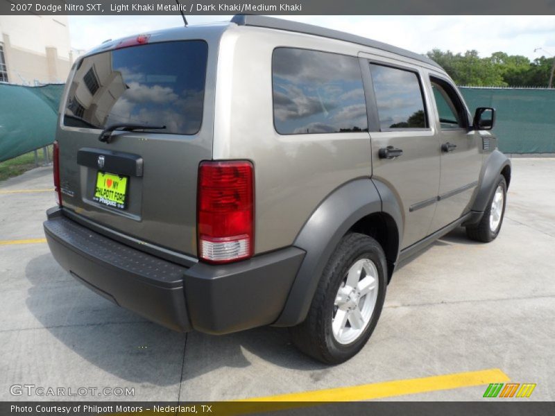 Light Khaki Metallic / Dark Khaki/Medium Khaki 2007 Dodge Nitro SXT