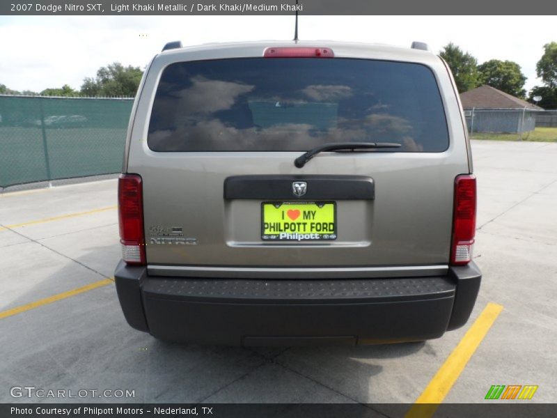 Light Khaki Metallic / Dark Khaki/Medium Khaki 2007 Dodge Nitro SXT