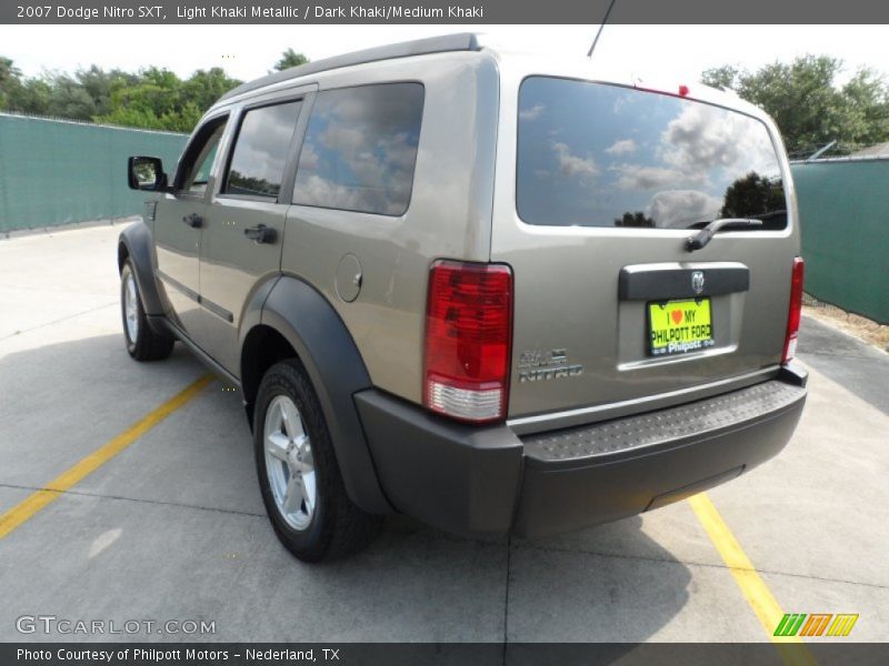 Light Khaki Metallic / Dark Khaki/Medium Khaki 2007 Dodge Nitro SXT