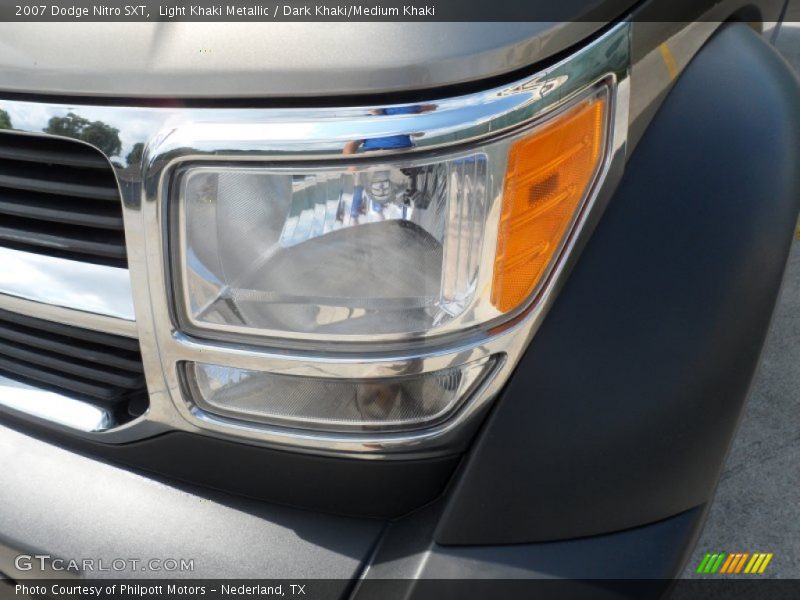 Light Khaki Metallic / Dark Khaki/Medium Khaki 2007 Dodge Nitro SXT
