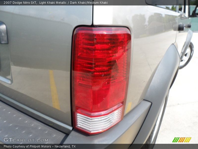Light Khaki Metallic / Dark Khaki/Medium Khaki 2007 Dodge Nitro SXT
