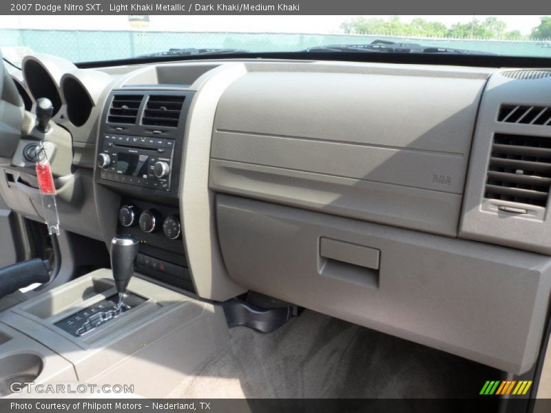 Light Khaki Metallic / Dark Khaki/Medium Khaki 2007 Dodge Nitro SXT