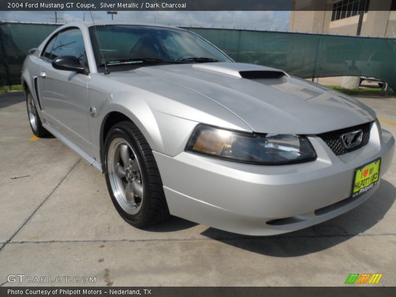 Silver Metallic / Dark Charcoal 2004 Ford Mustang GT Coupe
