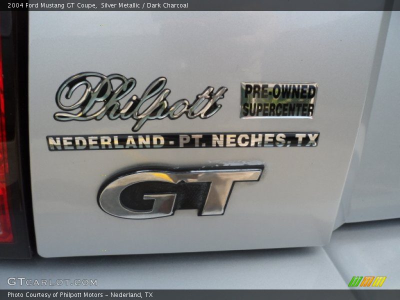 Silver Metallic / Dark Charcoal 2004 Ford Mustang GT Coupe