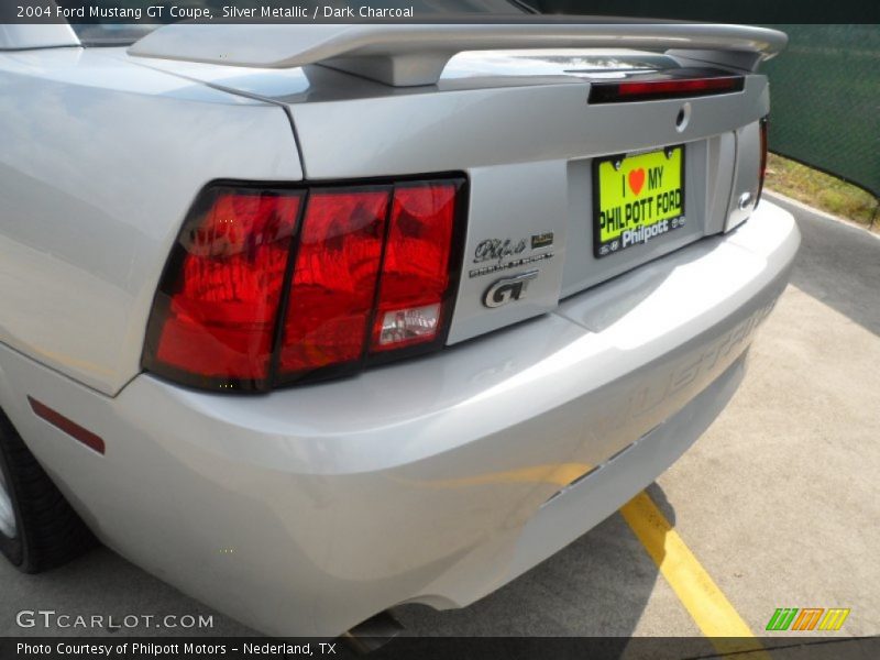 Silver Metallic / Dark Charcoal 2004 Ford Mustang GT Coupe