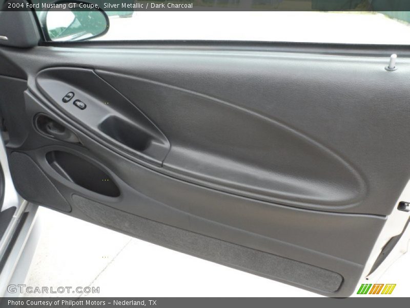 Silver Metallic / Dark Charcoal 2004 Ford Mustang GT Coupe
