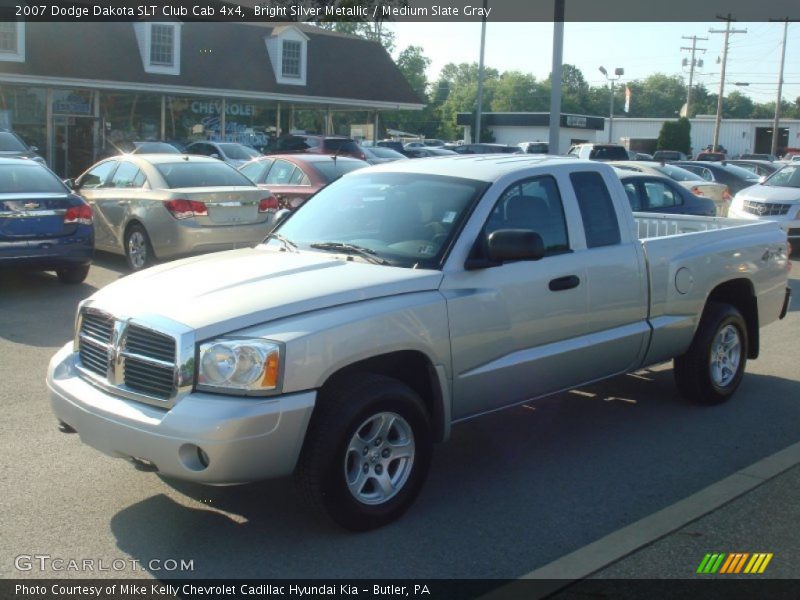 Bright Silver Metallic / Medium Slate Gray 2007 Dodge Dakota SLT Club Cab 4x4