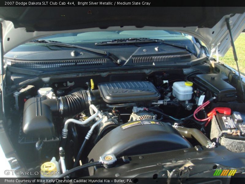 Bright Silver Metallic / Medium Slate Gray 2007 Dodge Dakota SLT Club Cab 4x4