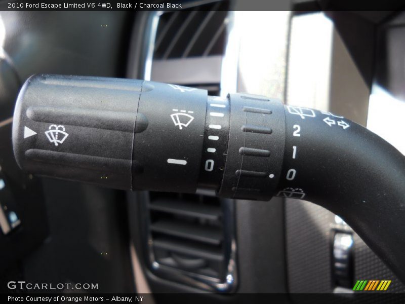 Black / Charcoal Black 2010 Ford Escape Limited V6 4WD