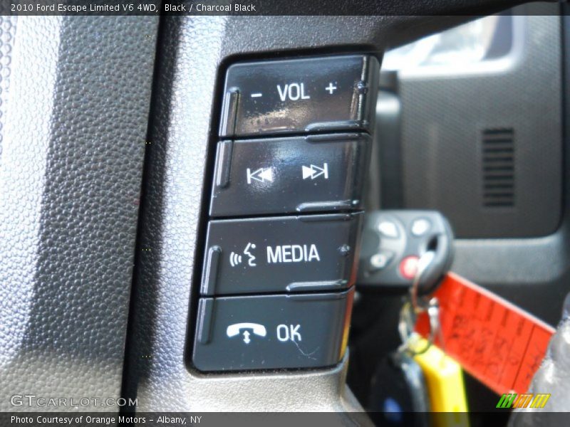 Black / Charcoal Black 2010 Ford Escape Limited V6 4WD