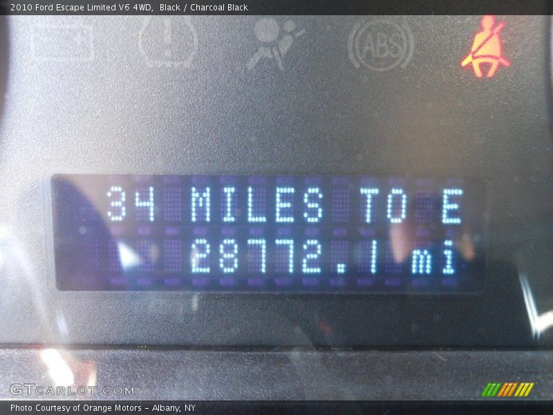 Black / Charcoal Black 2010 Ford Escape Limited V6 4WD