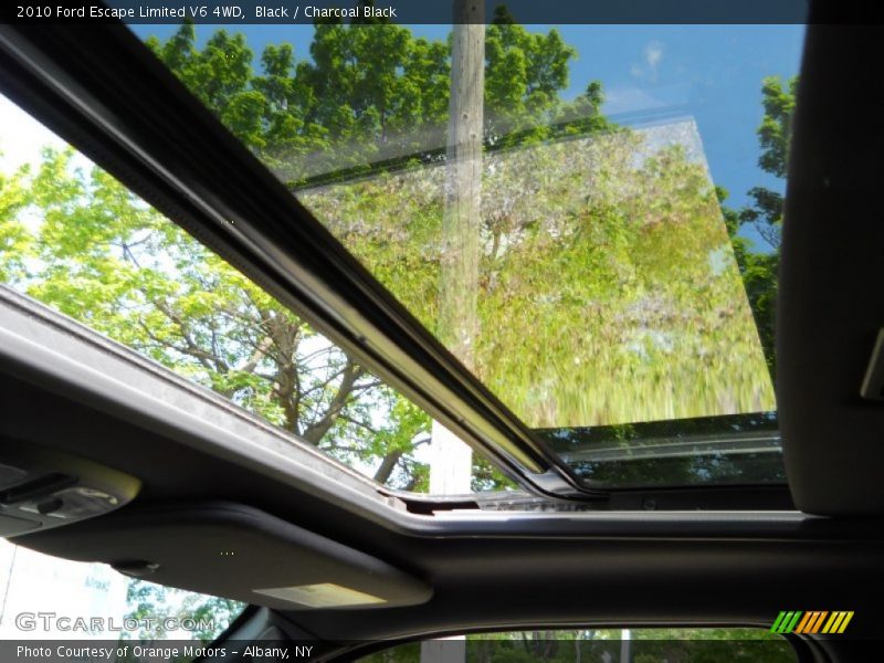 Black / Charcoal Black 2010 Ford Escape Limited V6 4WD